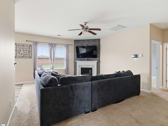 322 Hartleigh Drive, Lyman, SC 29365