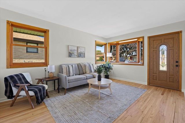 605 Sherman AVENUE, South Milwaukee, WI 53172