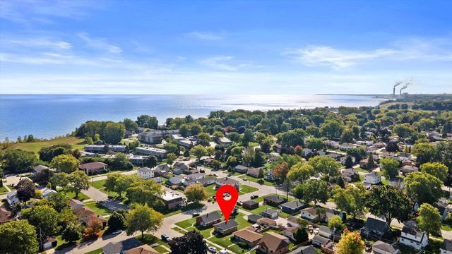 605 Sherman AVENUE, South Milwaukee, WI 53172