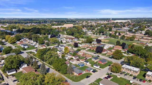 605 Sherman AVENUE, South Milwaukee, WI 53172