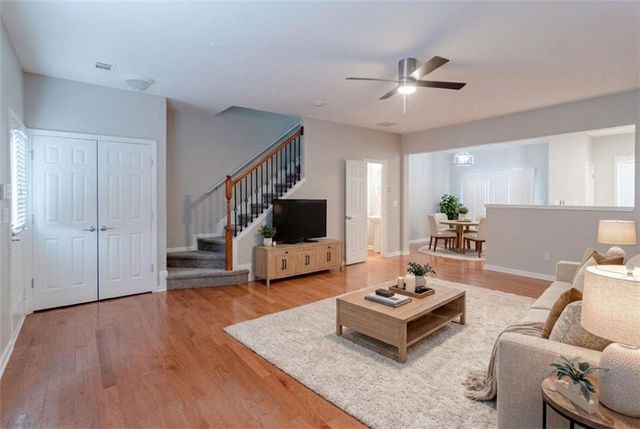 2285 Deerwood SW Drive, Atlanta, GA 30331