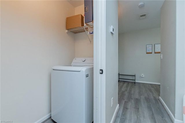 302 Geoffrey Way, Kernersville, NC 27284