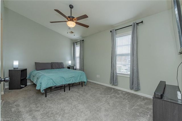 302 Geoffrey Way, Kernersville, NC 27284