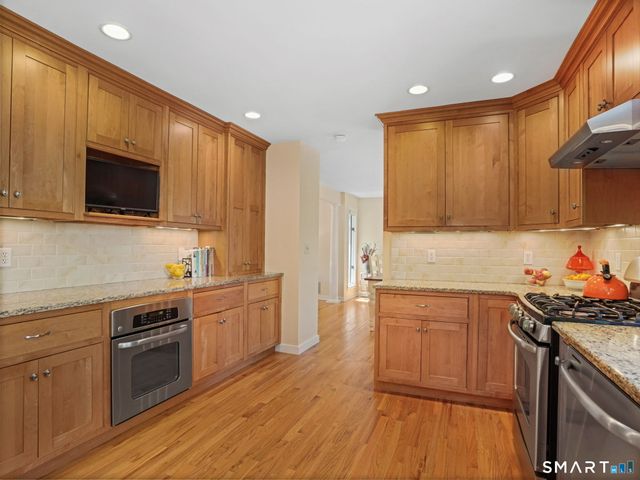 4490 Madison Avenue, Trumbull, CT 06611