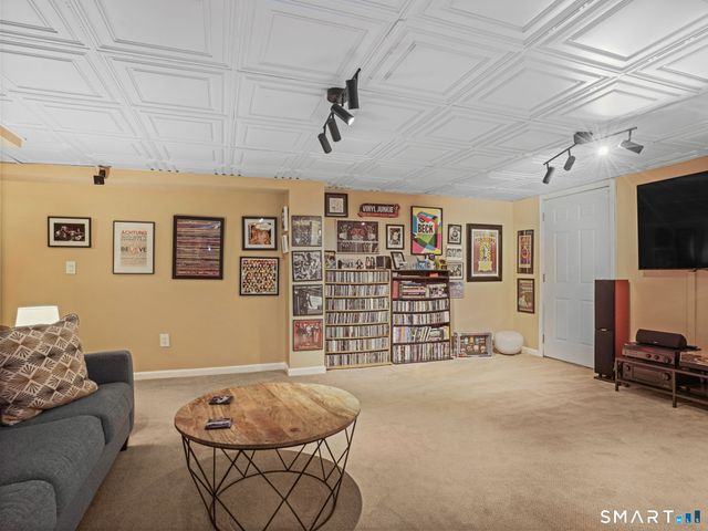 4490 Madison Avenue, Trumbull, CT 06611
