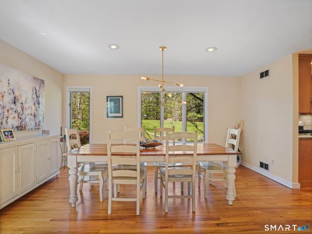 4490 Madison Avenue, Trumbull, CT 06611