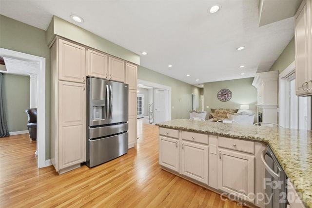 8 Morningside Drive, Granite Falls, NC 28630