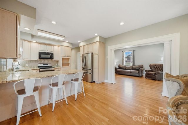 8 Morningside Drive, Granite Falls, NC 28630