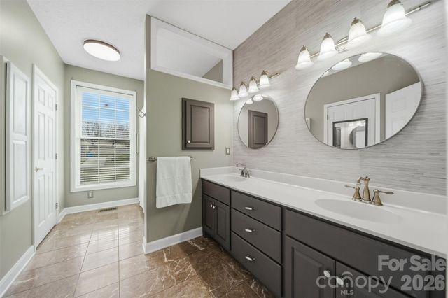 8 Morningside Drive, Granite Falls, NC 28630