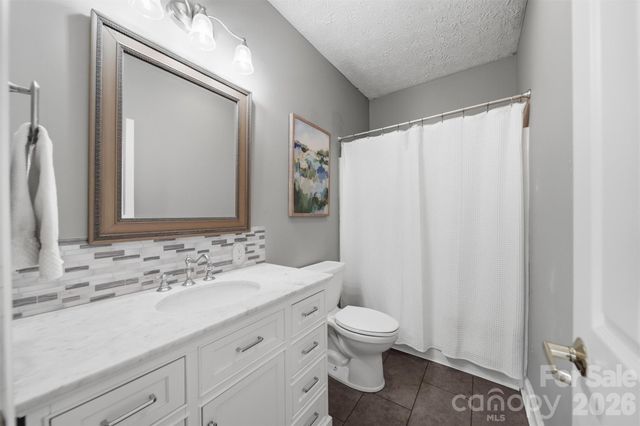 8 Morningside Drive, Granite Falls, NC 28630