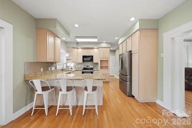 8 Morningside Drive, Granite Falls, NC 28630