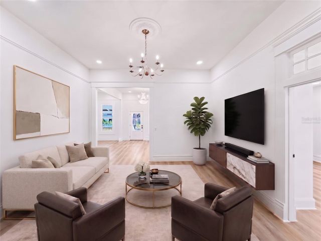 317 W FRANCES AVENUE, Tampa, FL 33602