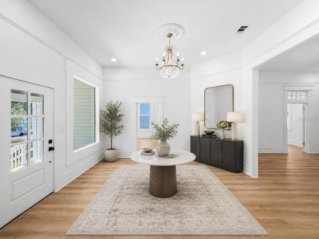 317 W FRANCES AVENUE, Tampa, FL 33602