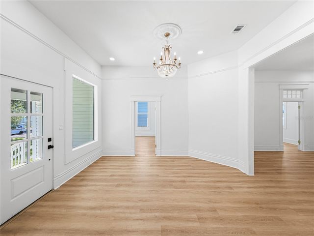 317 W FRANCES AVENUE, Tampa, FL 33602