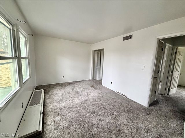 1766 Arthur Drive NW, Warren, OH 44485