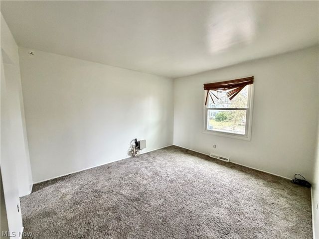 1766 Arthur Drive NW, Warren, OH 44485