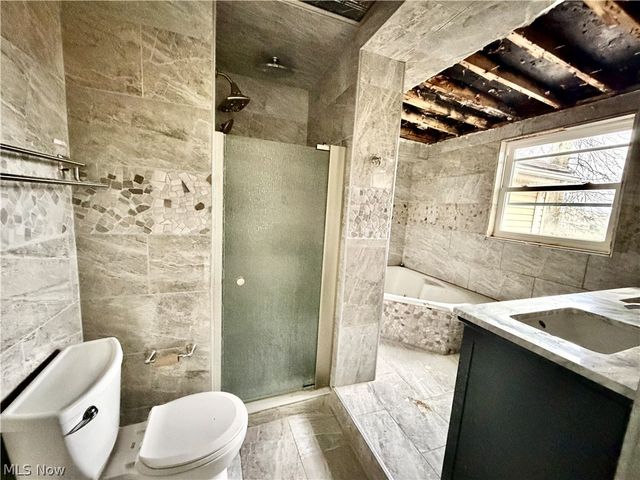 1766 Arthur Drive NW, Warren, OH 44485