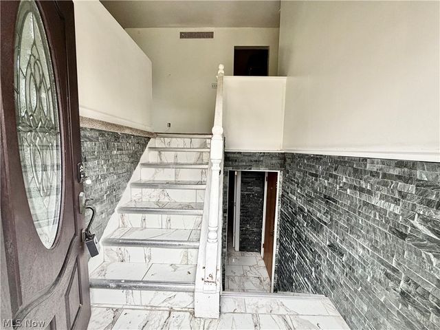 1766 Arthur Drive NW, Warren, OH 44485