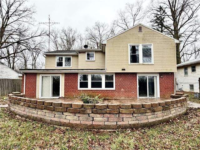 1766 Arthur Drive NW, Warren, OH 44485