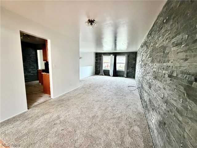 1766 Arthur Drive NW, Warren, OH 44485