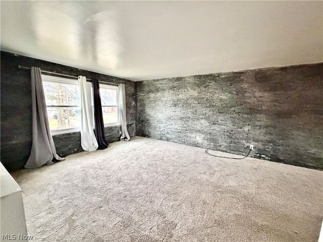 1766 Arthur Drive NW, Warren, OH 44485