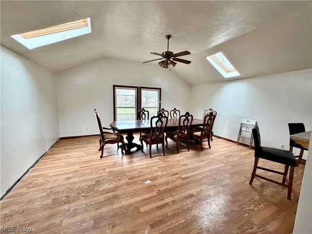 1766 Arthur Drive NW, Warren, OH 44485