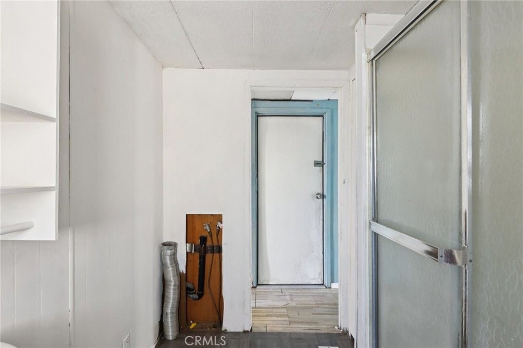 Image 13 of property listing at 17333 Valley 15E, Fontana, CA 92335