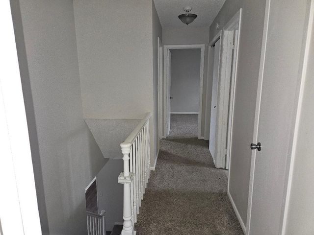 1571 NW 93rd Court, Clive, IA 50325