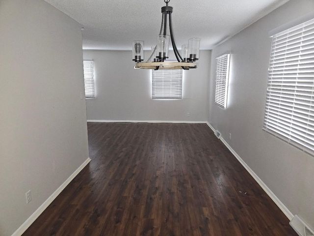 1571 NW 93rd Court, Clive, IA 50325