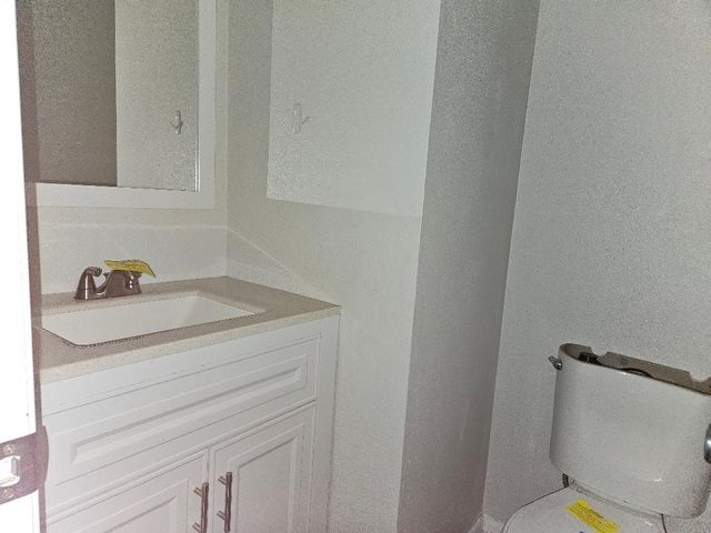 1571 NW 93rd Court, Clive, IA 50325