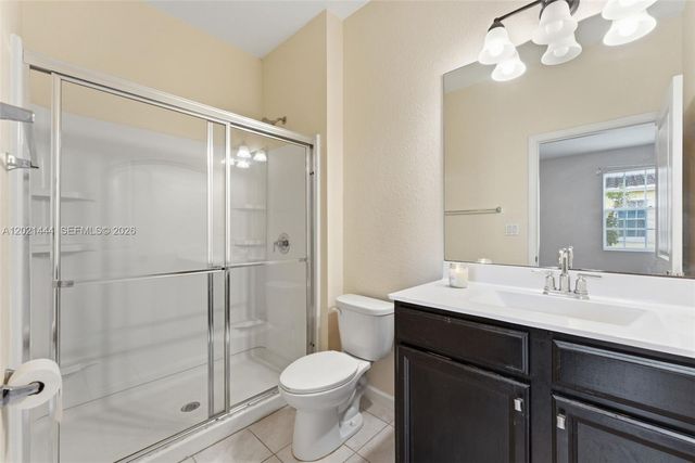 4032 NW 11th St 4032, Lauderhill, FL 33313