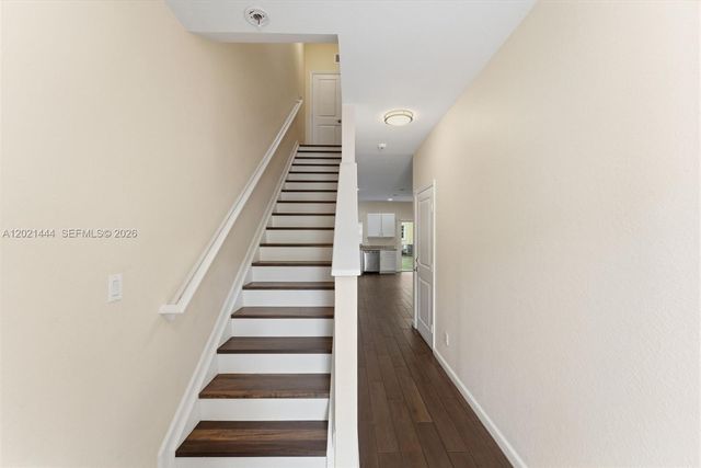 4032 NW 11th St 4032, Lauderhill, FL 33313