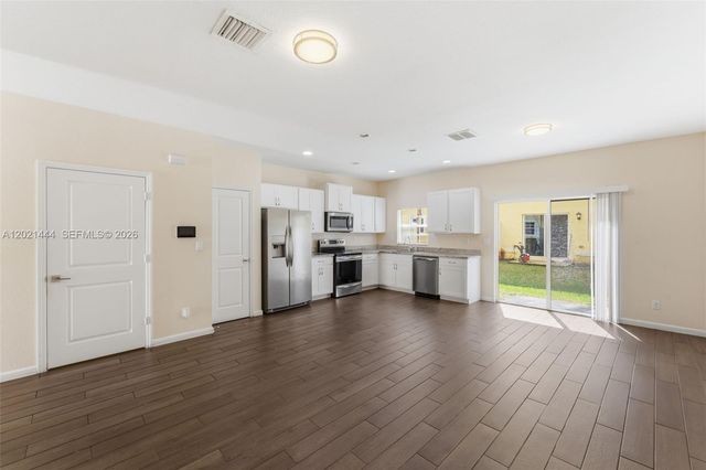 4032 NW 11th St 4032, Lauderhill, FL 33313