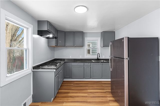 352 Davidson Avenue, Buffalo, NY 14215