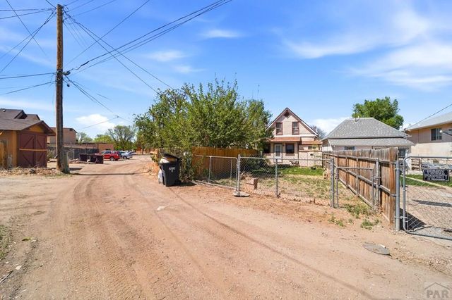112 Gale Ave, Pueblo, CO 81004