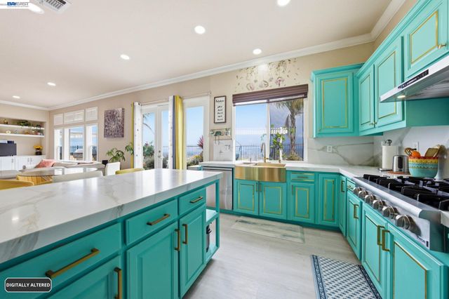 5336 Pacific Terrace Ct, Castro Valley, CA 94552