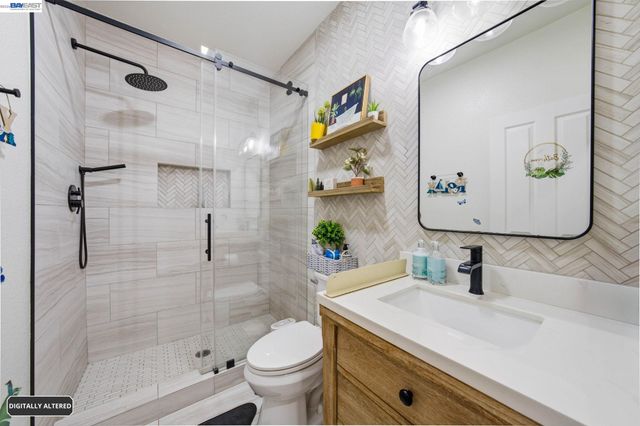 5336 Pacific Terrace Ct, Castro Valley, CA 94552