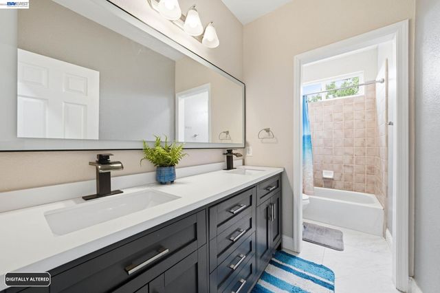 5336 Pacific Terrace Ct, Castro Valley, CA 94552