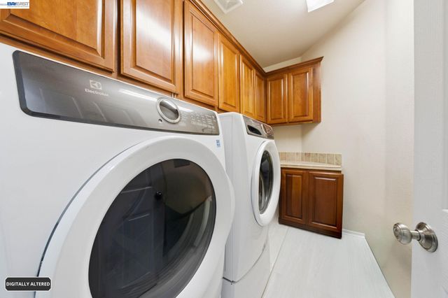 5336 Pacific Terrace Ct, Castro Valley, CA 94552