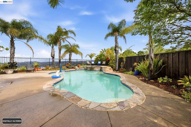 5336 Pacific Terrace Ct, Castro Valley, CA 94552