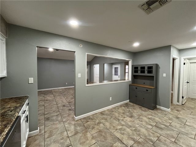 4123 Crenshaw Dr, Corpus Christi, TX 78413