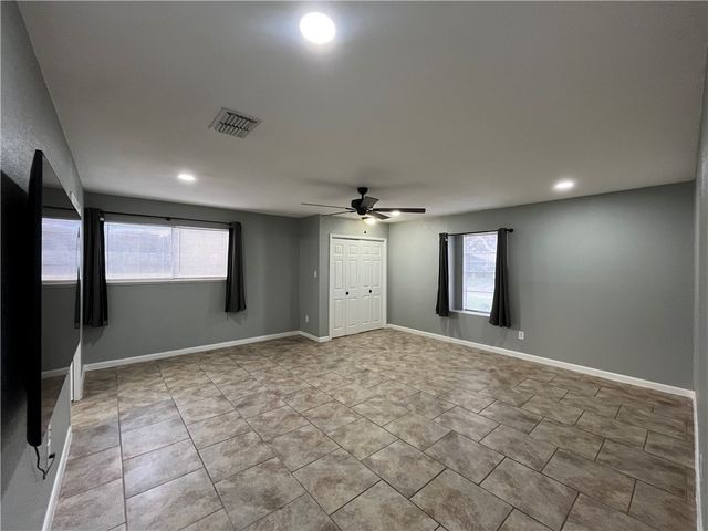 4123 Crenshaw Dr, Corpus Christi, TX 78413