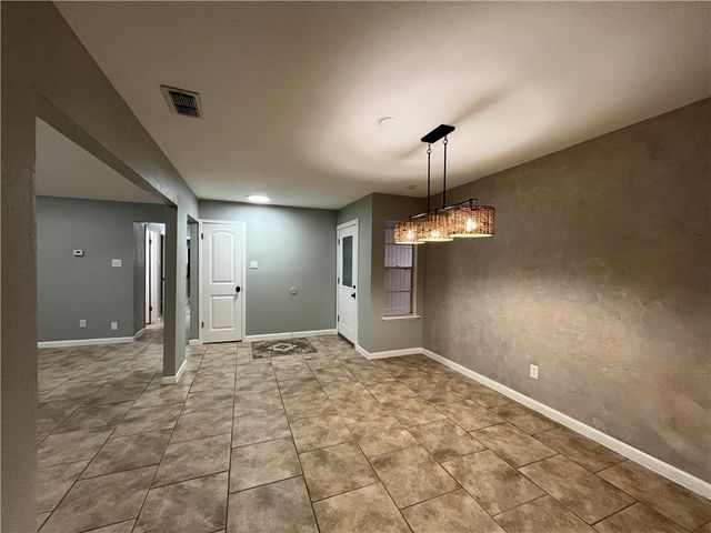 4123 Crenshaw Dr, Corpus Christi, TX 78413