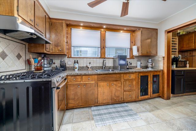 2971 Waverly Avenue, Oceanside, NY 11572