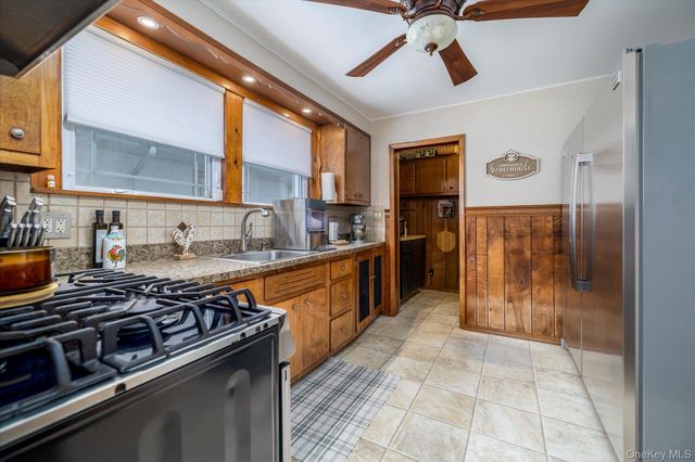 2971 Waverly Avenue, Oceanside, NY 11572