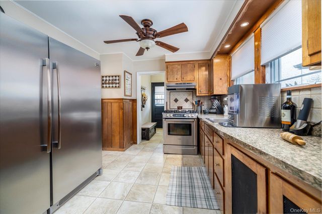 2971 Waverly Avenue, Oceanside, NY 11572