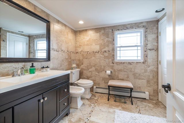 2971 Waverly Avenue, Oceanside, NY 11572