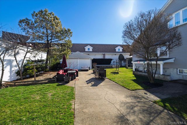 2971 Waverly Avenue, Oceanside, NY 11572