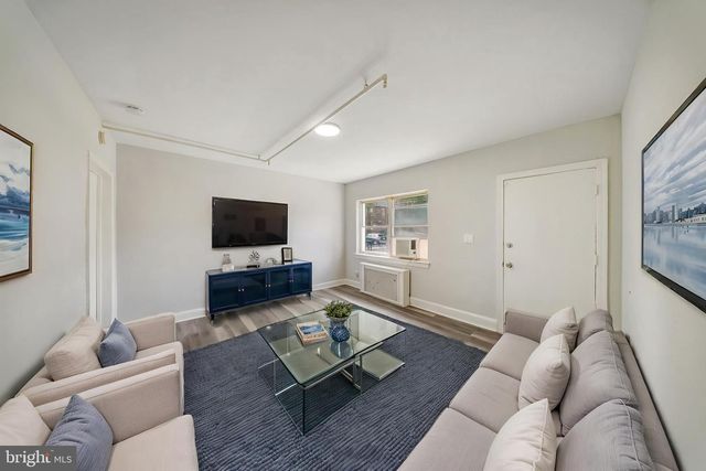 337 DELAFIELD PL NW, Washington, DC 20011