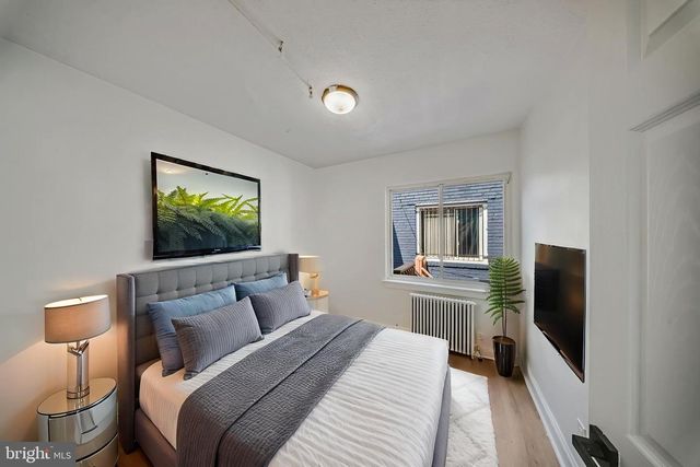 337 DELAFIELD PL NW, Washington, DC 20011